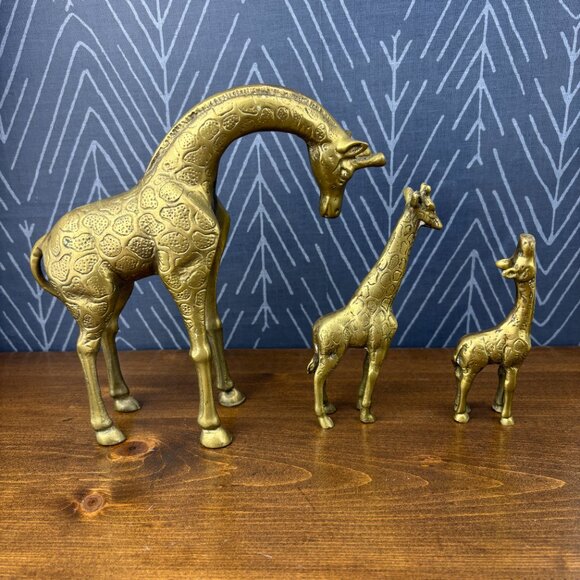 Vintage Brass Giraffe Family Trio MCM Animal Figurines Hollywood Regency Brass - Picture 4 of 13